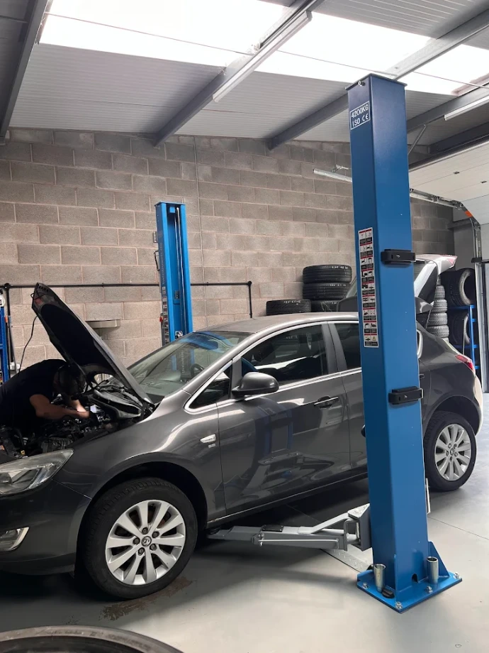 Full Service at SL Auto Service &amp; Tyres Market Drayton